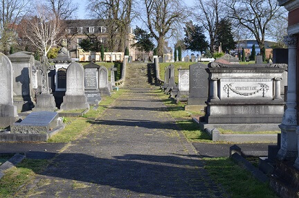 Headstones and chest tomb in Welford Road cemetery, Leicester.